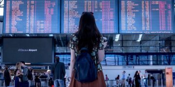 новость 25-06-2022 Иностранный туристический поток в РФ снизился до минимума. Въездной туризм на паузе