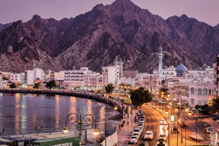 новость 02-06-2022 Оман отказался от ковидных ограничений. Россиянам для въезда потребуется только виза