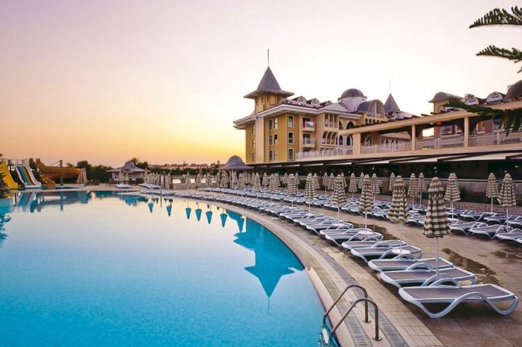 новость 22-07-2022 Свободных номеров в отелях Турции нет до конца лета