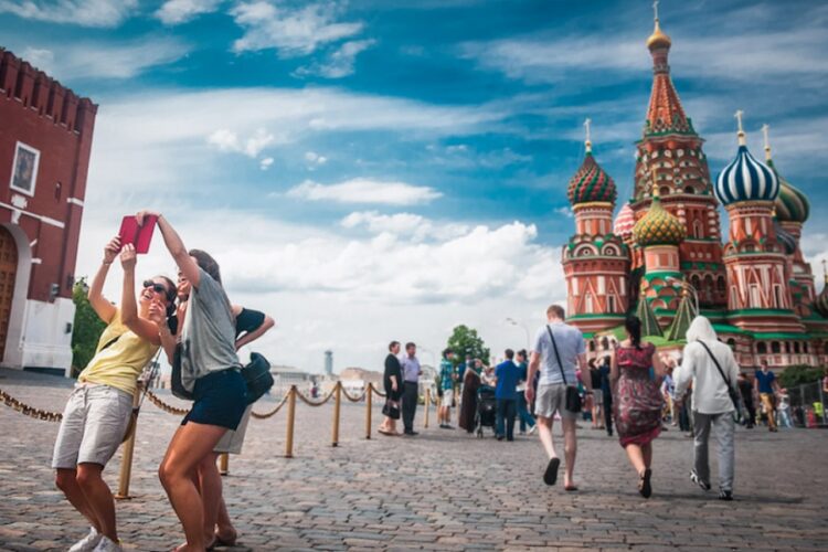 новость 29-07-2022 Туристический поток в Москву начал расти