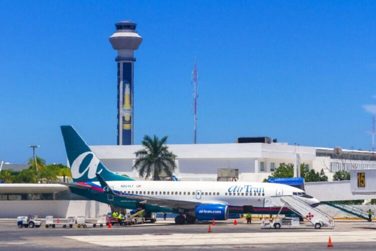 новость 23-08-2022 Популярный курорт Канкун облегчил правила въезда