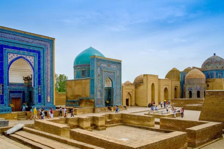 новость 24-08-2022 Российский турпоток в Узбекистан растет четвертый месяц подряд