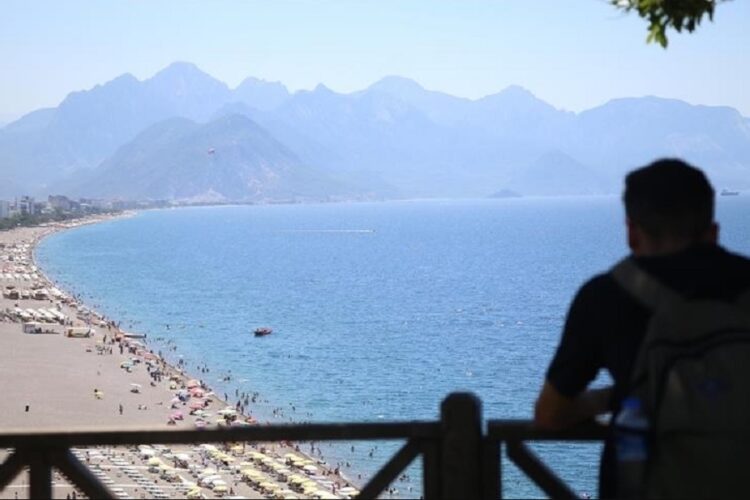 новость 19-08-2022 В Турции пересматривают прогнозы по туристическому потоку из России