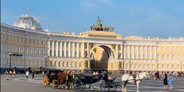новость 27-08-2022 Какие направления будут особенно популярны у россиян этой осенью?
