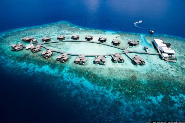 новость 26-08-2022 AZUR air запускает чартерные рейсы на Мальдивские острова