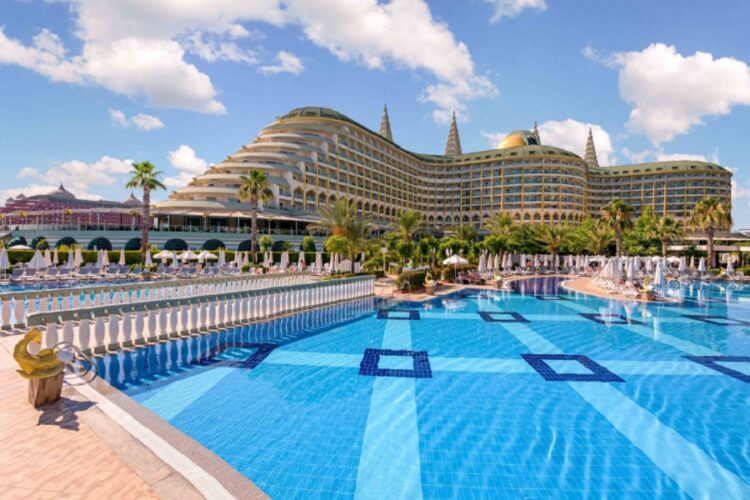 новость 14-09-2022 Турецкие отели постепенно встают на стоп