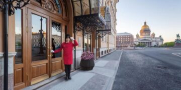 новость 29-09-2022 За январь-август доходы отелей Санкт-Петербурга выросли на 40%