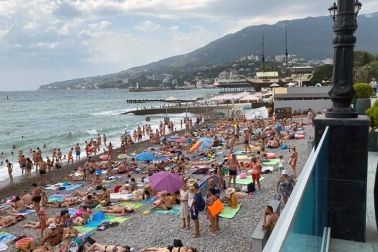 новость 27-10-2022 Туристический поток в Крым снизился до минимума