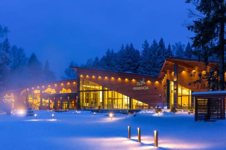 новость 13-10-2022 Отели Подмосковья ограничили бронирования на праздничные даты