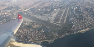 новость 15-11-2022 Новогодние авиабилеты в Турцию подорожали