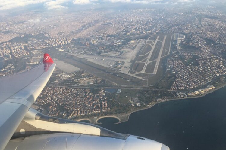 новость 15-11-2022 Новогодние авиабилеты в Турцию подорожали