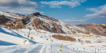 новость 14-11-2022 В ассортименте туроператоров появились горнолыжные туры на Шахдаг