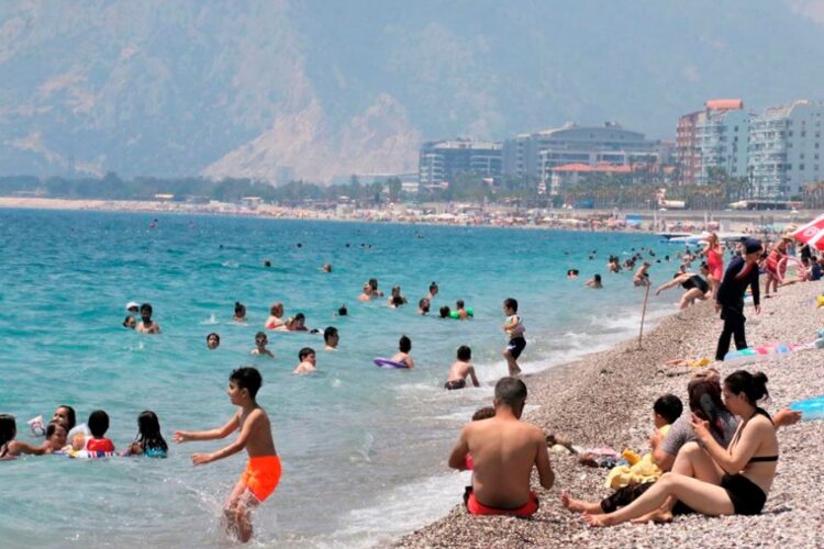 новость 21-11-2022 Российский турпоток в Анталию превзошел все ожидания