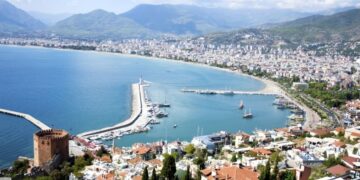 новость 07-11-2022 Доля российских туристов в Анталии снизилась