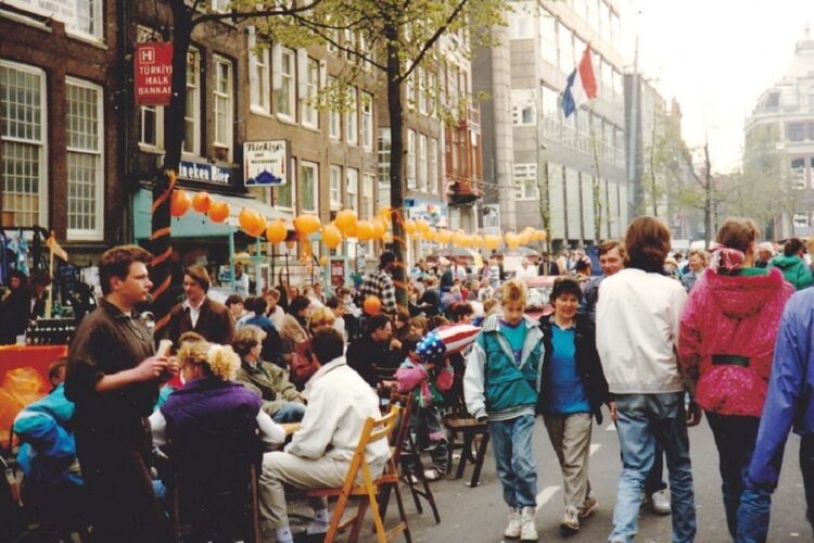 новость 15-12-2022 Амстердам планирует ограничить турпоток