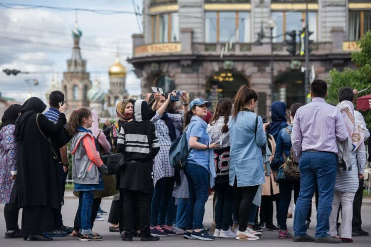 новость 20-12-2022 Число туристических прибытий в Санкт-Петербург по результатам года превысит 8 ми