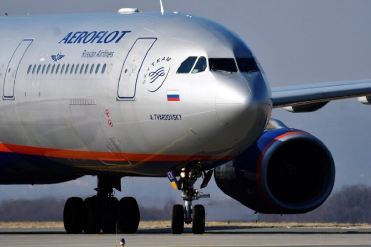 новость 27-12-2022 Улететь в Бухару или Стамбул за 8 000 рублей