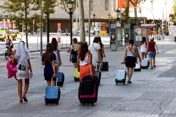 новость 24-01-2023 Туристические сборы в Испании станут больше