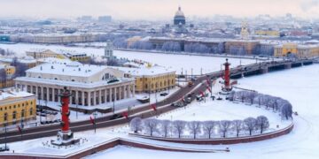 новость 16-01-2023 Турпоток в Санкт-Петербург превысил 8 миллионов человек
