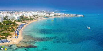 новость 28-02-2023 У FUN&SUN появились туры на Кипр с включенным перелетом