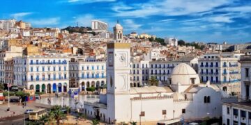 новость 01-02-2023 Иностранным туристам станет проще въезжать в Алжир