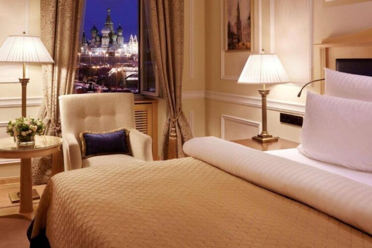 новость 07-02-2023 Заполняемость отелей Москвы превысила доковидные показатели