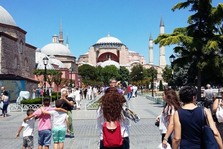 новость 28-02-2023 Россия вновь лидирует по турпотоку в Турцию