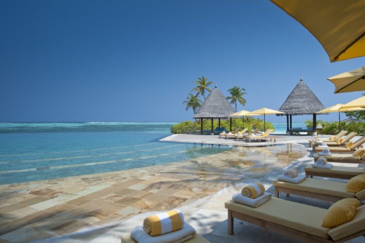 новость 17-03-2023 По турпотоку на Мальдивские острова снова лидирует Россия