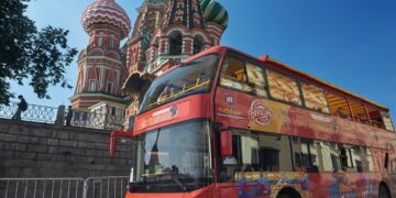 новость 27-04-2023 Все чаще городские туры по РФ выбирают семейные туристы