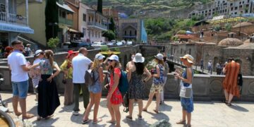 новость 20-04-2023 Российские туристы лидируют по прибытиям в Грузию