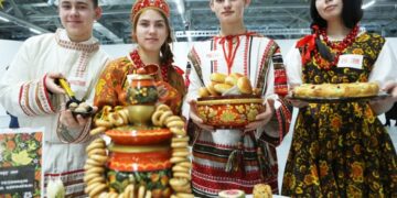 новость 04-04-2023 Спрос на гастрономический туризм в России вырос