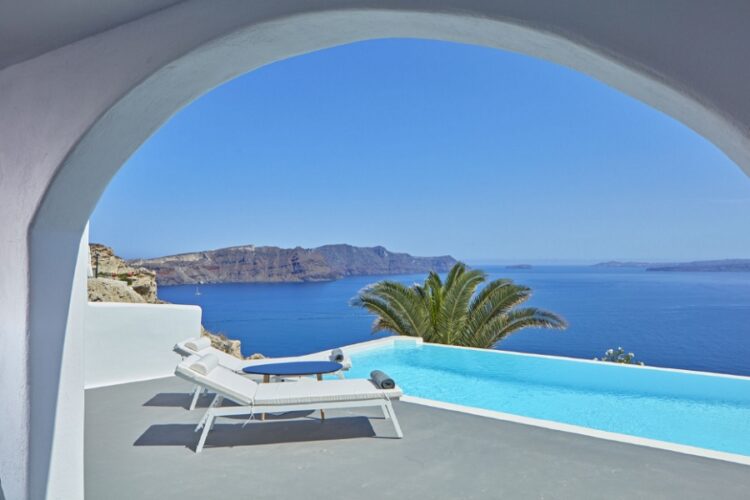 новость 03-04-2023 В этом летнем сезоне ПАК Групп предложит премиум отдых в Греции