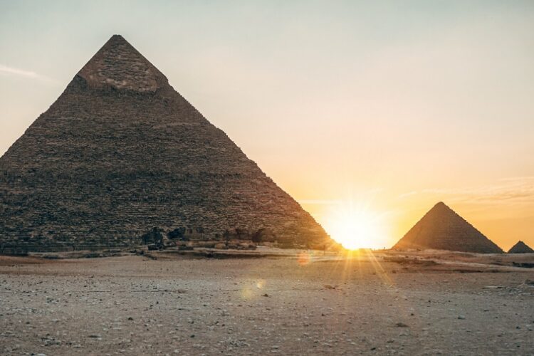 новость 05-04-2023 Египетская достопримечательность пирамида Хеопса закрывается на реставрацию