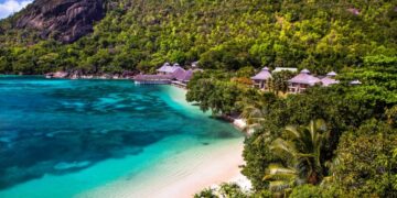 новость 20-04-2023 Российский турпоток на Сейшельские острова сократился на 10%