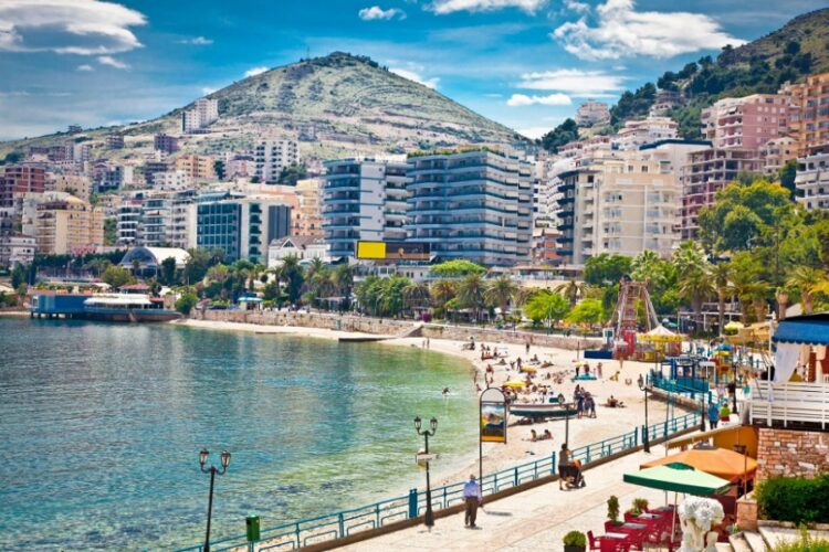 новость 25-04-2023 Албания отменила безвизовый режим для россиян