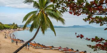 новость 01-05-2023 Туроператоры вновь начали продавать туры на остров Хайнань