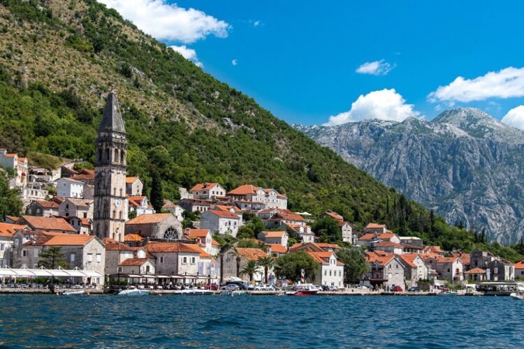 новость 23-05-2023 В июне стартует полетная программа ПАКС в Черногорию