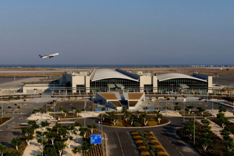 новость 04-05-2023 Туроператоры заявили о запуске полетной программы на Кипр