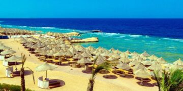 новость 22-06-2023 Власти Египта не стали заставлять отели устанавливать сети от акул