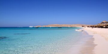 новость 13-06-2023 В Хургаде отменили запрет на плавание и дайвинг