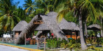 новость 03-06-2023 Российские туристы смогут отправиться на Кубу на прямых авиарейсах