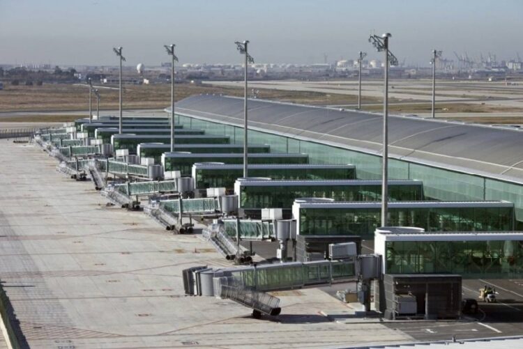 новость 05-06-2023 Туристические операторы рассказали о вариантах перелета в Испанию