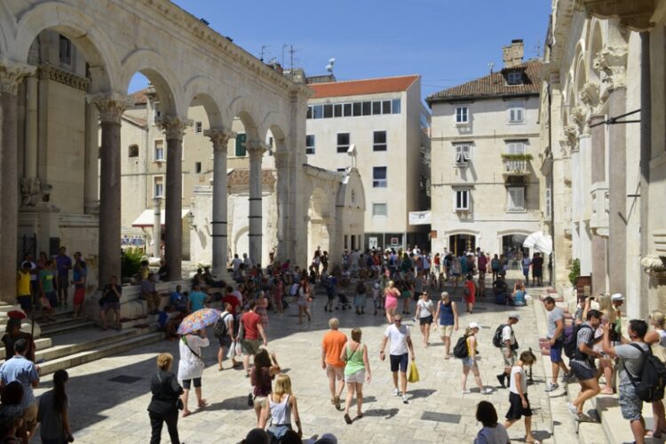 новость 17-06-2023 Сплит и Дубровник вводят новые ограничения для туристов