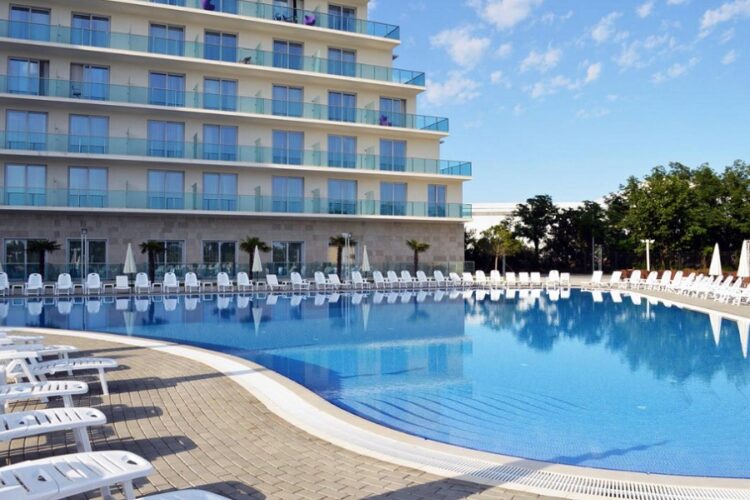 новость 12-06-2023 Некоторые отели Сочи снизили цены