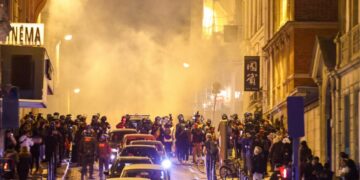 новость 03-07-2023 В популярной у российских туристов стране могут ввести режим ЧП и комендантский час