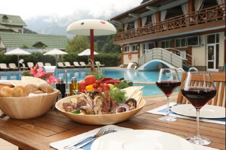 новость 17-07-2023 В России вырос спрос на "все включено"