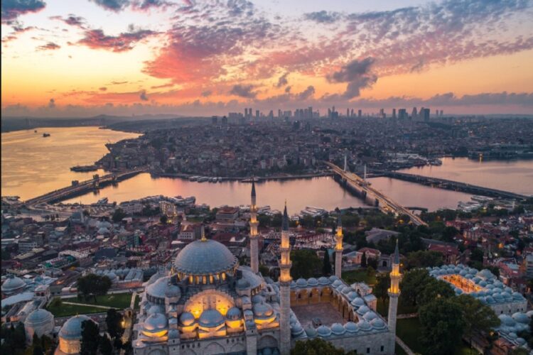 новость 21-07-2023 Стамбулу предрекают мощное землетрясение