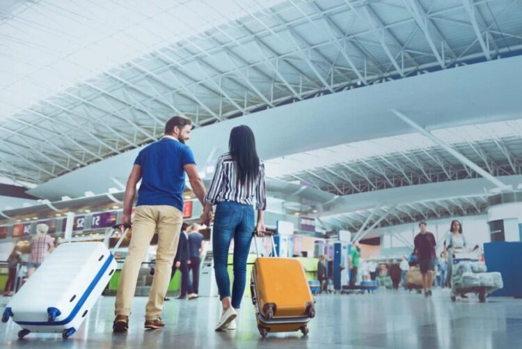 новость 22-07-2023 Спрос россиян на стыковочные рейсы через Кувейт вырос