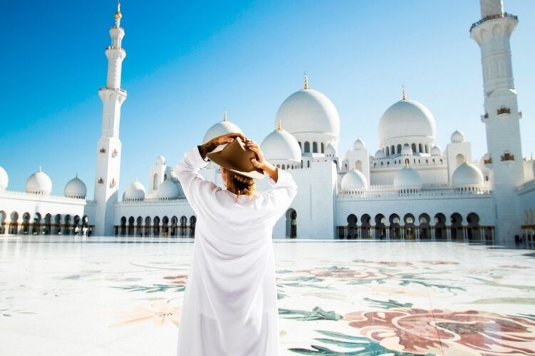 новость 26-07-2023 Все больше российских туристов выбирают ОАЭ вместо Турции