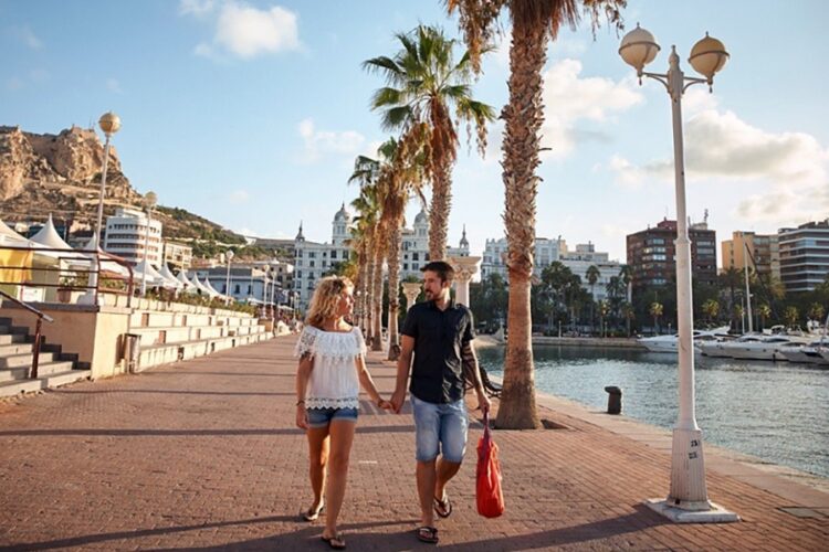 новость 04-08-2023 Российский турпоток в Испанию демонстрирует рост